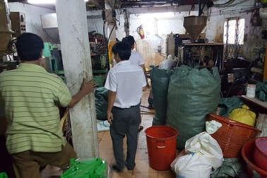 TP Huế: Cơ sở nhựa tồn tại hơn 10 năm trong khu dân cư gây bức xúc