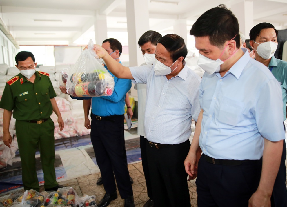 Phó Thủ tướng: Còn người còn của, an toàn dịch bệnh mới được sản xuất - 2 Phó Thủ tướng: Còn người còn của, an toàn dịch bệnh mới được sản xuất - 2