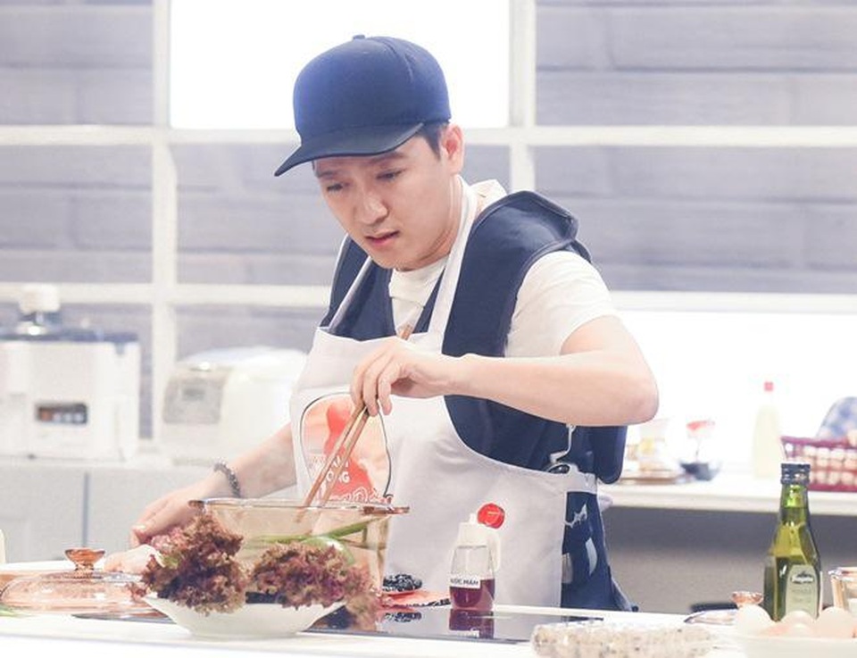 Ở nhà mùa dịch, loạt sao nam bỗng dưng trở thành “vua đầu bếp” - 20 Ở nhà mùa dịch, loạt sao nam bỗng dưng trở thành “vua đầu bếp” - 20