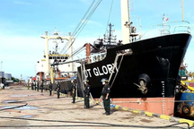 Cuộc giao kèo tiền tỷ giữa đại tá cảnh sát biển với "trùm" buôn lậu