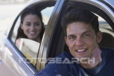 Thuê xe sang tới trường… “lòe” bạn gái    