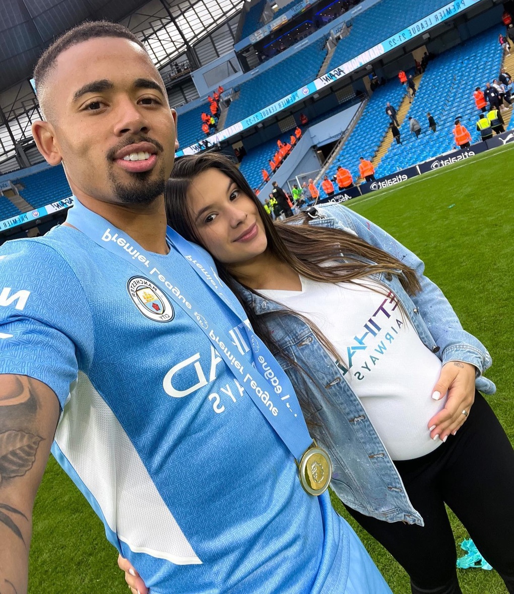 Cổ động viên Arsenal mê mẩn cô bạn gái xinh đẹp của Gabriel Jesus - 1 Cổ động viên Arsenal mê mẩn cô bạn gái xinh đẹp của Gabriel Jesus - 1