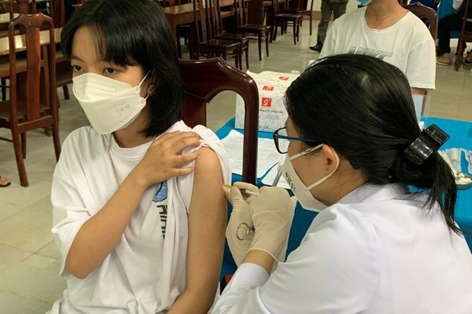 Tiêm vaccine Covid-19 cho học sinh ở TP Buôn Ma Thuột tỉnh Đắk Lắk năm 2021.