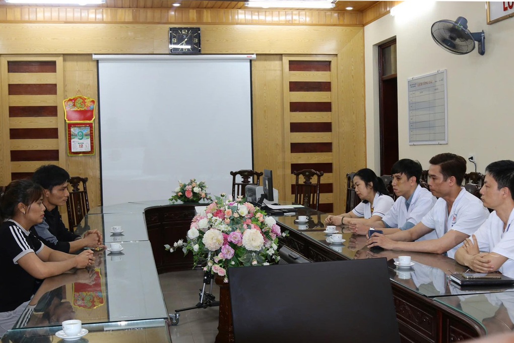 Hủy quyết định tạm giữ người hành hung nhân viên y tế bệnh viện ở Nam Định - 1 Hủy quyết định tạm giữ người hành hung nhân viên y tế bệnh viện ở Nam Định - 1