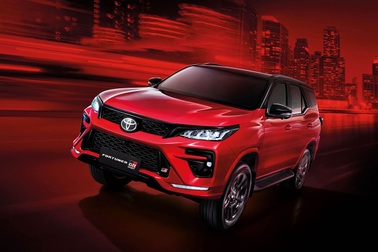 Toyota Fortuner 2023 ra mắt tại Đông Nam Á, thêm trang bị và mạnh hơn