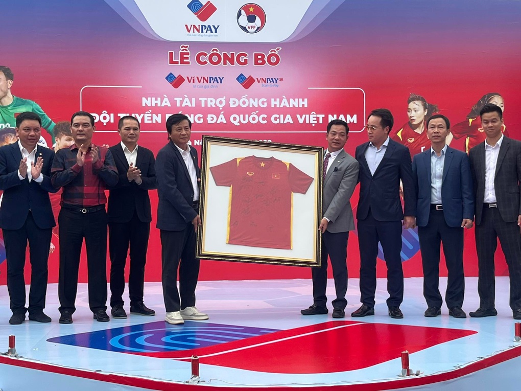 VNPAY đồng hành cùng các đội tuyển bóng đá Quốc gia Việt Nam - 2