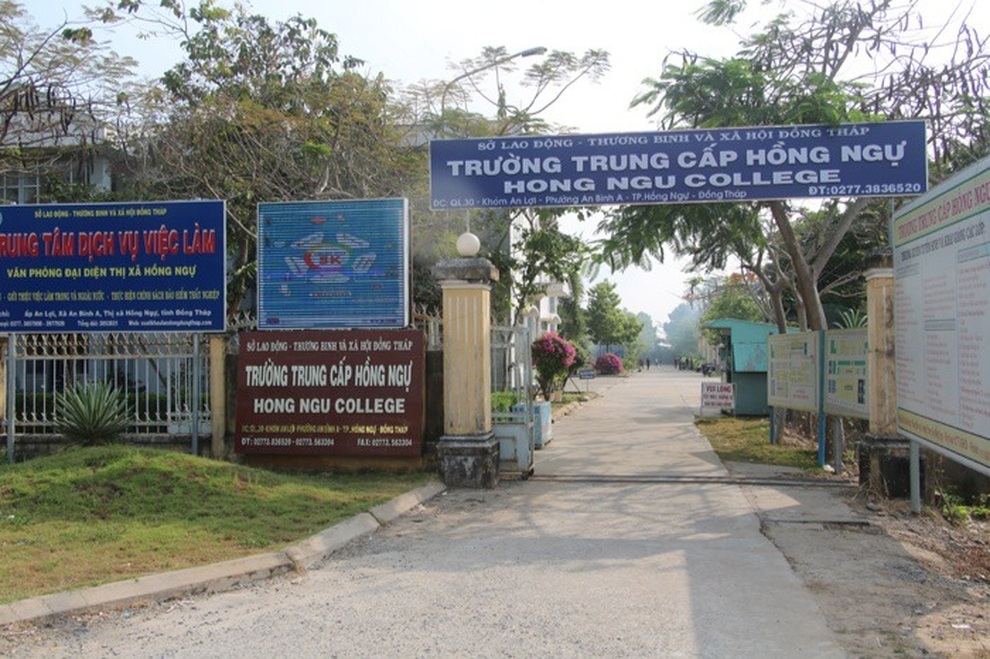 Đồng Tháp: Nam thanh niên tử vong trong khu cách ly âm tính với SARS-CoV-2 - 1 Đồng Tháp: Nam thanh niên tử vong trong khu cách ly âm tính với SARS-CoV-2 - 1