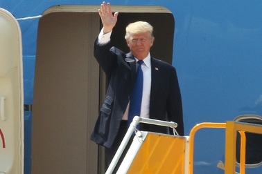 Tổng thống Mỹ Donald Trump tới Đà Nẵng trong chuyến đi lịch sử