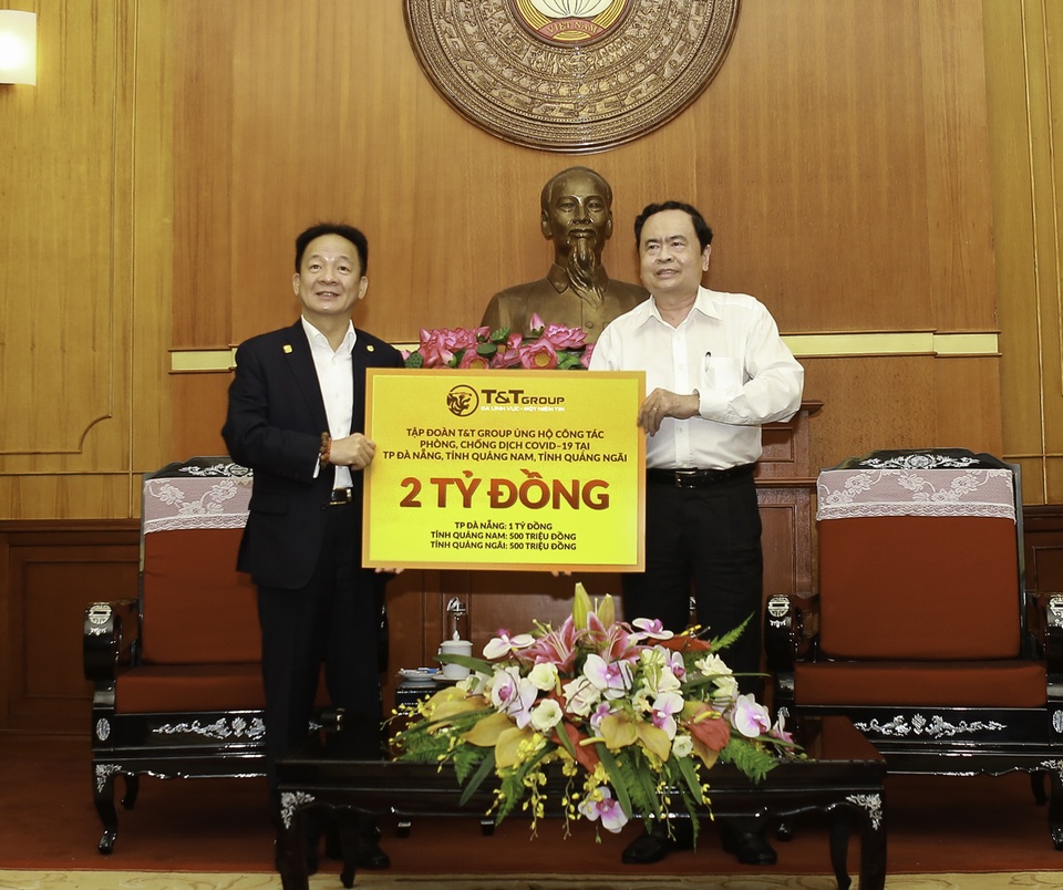 Các doanh nghiệp đầu tiên ủng hộ cho cuộc chiến chống Covid-19 tại miền Trung - 1 Các doanh nghiệp đầu tiên ủng hộ cho cuộc chiến chống Covid-19 tại miền Trung - 1