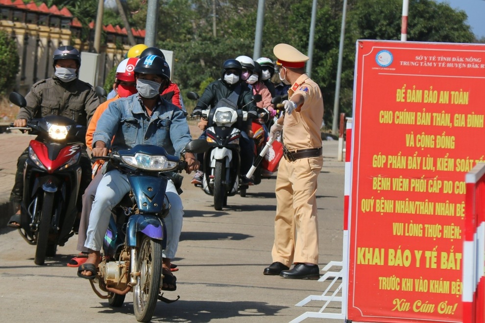 Vất vả phòng dịch vì tình trạng âm tính giả, dương tính thật - 1 Vất vả phòng dịch vì tình trạng âm tính giả, dương tính thật - 1