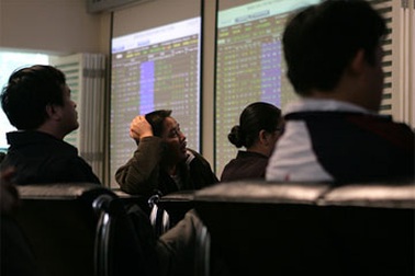 Vn-Index đầu tuần mất đến gần 7 điểm