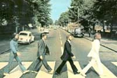 Những lời đồn đại… kỳ lạ