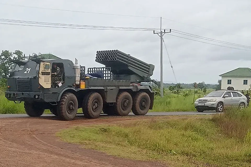 Thái Lan nói 12 người thiệt mạng do đụng độ, bác tin F-16 bị bắn rơi - 1