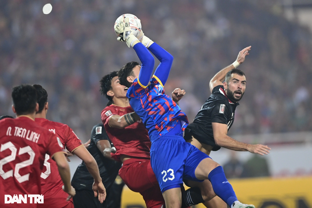 Tuyển Việt Nam vào chung kết AFF Cup, Văn Lâm nối dài kỷ lục giữ sạch lưới - 1 Tuyển Việt Nam vào chung kết AFF Cup, Văn Lâm nối dài kỷ lục giữ sạch lưới - 1