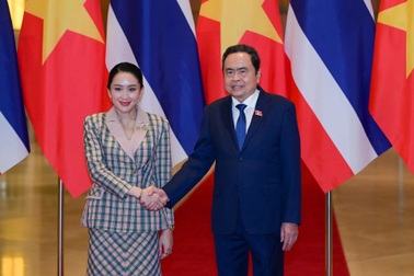 Chủ tịch Quốc hội Trần Thanh Mẫn hội kiến Thủ tướng Thái Lan