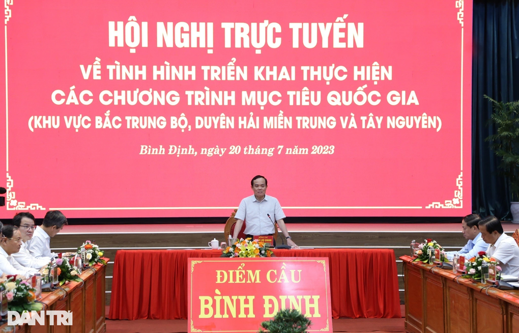 Chăm lo người nghèo là nhiệm vụ quan trọng, nếu vướng mắc phải hỏi ngay - 1 Chăm lo người nghèo là nhiệm vụ quan trọng, nếu vướng mắc phải hỏi ngay - 1