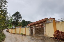 Đất rừng nhà cựu Phó Bí thư tỉnh ủy được cấp sổ đỏ... đất ở trái phép