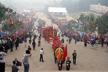 Những tâm sự cảm động gửi về Đất Tổ 