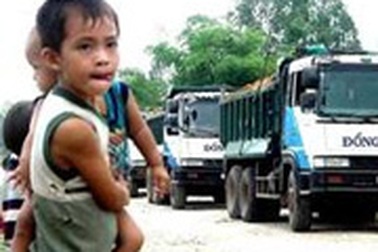 Xóm “tị nạn” trong khu đại học