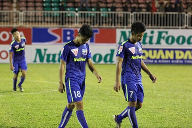 Bầu Đức chuẩn bị tâm lý để HA Gia Lai xuống hạng?