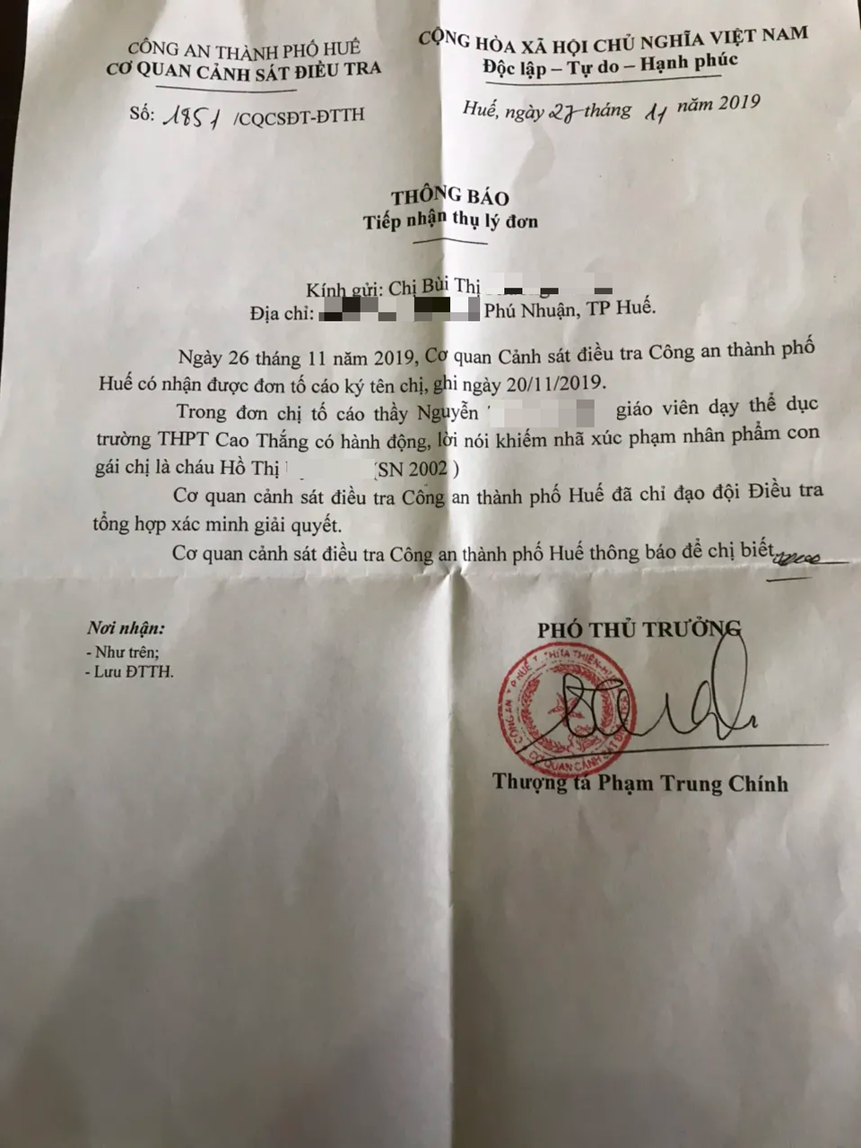 Tạm đình chỉ thầy giáo bị tố nói nữ sinh “hàng to”, “thầy tán em được không” - 1 Tạm đình chỉ thầy giáo bị tố nói nữ sinh “hàng to”, “thầy tán em được không” - 1