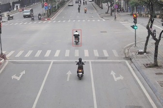 Camera AI "đếm" 703 lượt xe vượt đèn đỏ ở một ngã tư Hà Nội trong một ngày