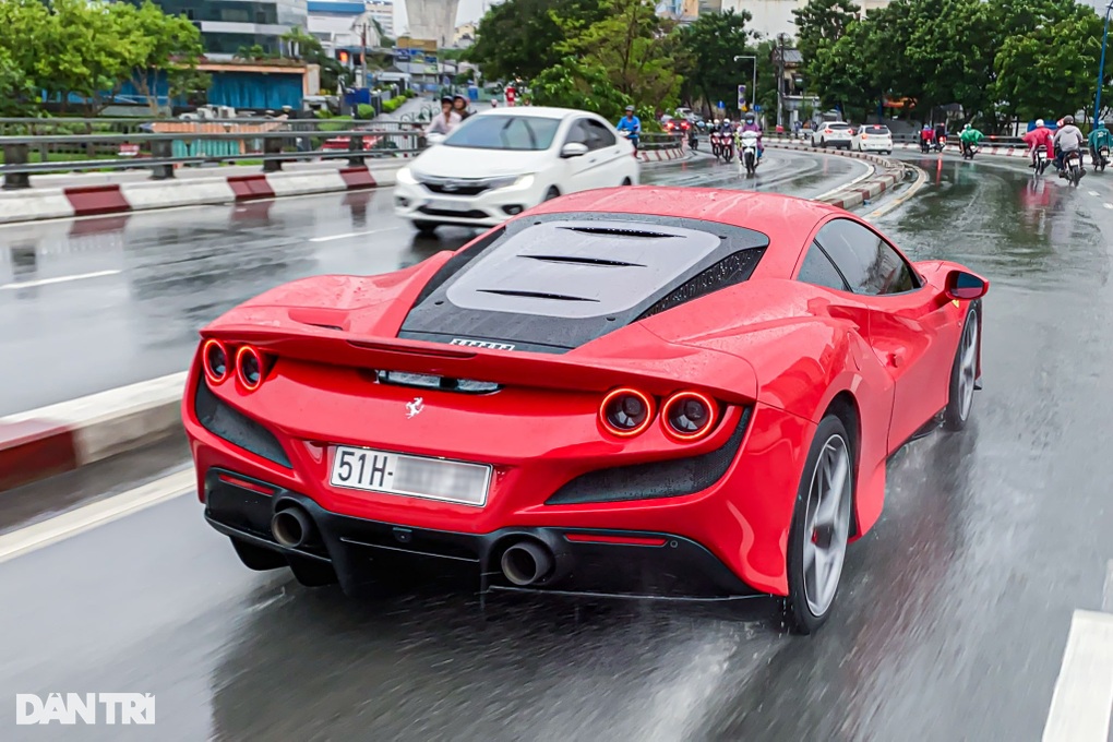 Cường Đô la bán Ferrari F8 cho bạn sau khi mua Honda Civic Type R - 6 Cường Đô la bán Ferrari F8 cho bạn sau khi mua Honda Civic Type R - 6