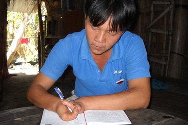 Chuyện lạ về dòng họ 3 đời tứ chi chỉ có 1 ngón