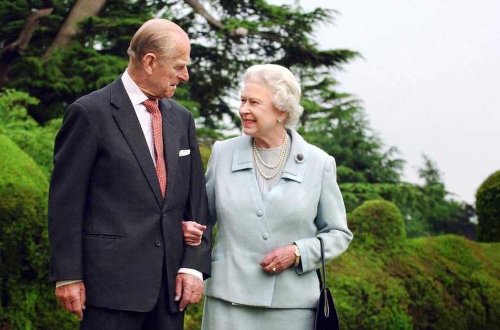 Tình yêu đẹp kéo dài hơn 7 thập niên của Nữ hoàng Anh Elizabeth II - 5 Tình yêu đẹp kéo dài hơn 7 thập niên của Nữ hoàng Anh Elizabeth II - 5