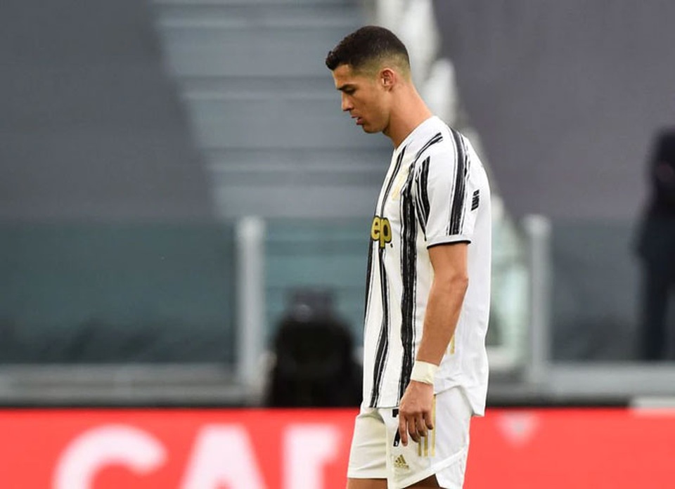 C.Ronaldo tính rời khỏi Juventus: Tận cùng của nỗi đau… - 1 C.Ronaldo tính rời khỏi Juventus: Tận cùng của nỗi đau… - 1