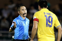 CLB Nam Định doạ bỏ giải nếu vẫn bị trọng tài xử ép