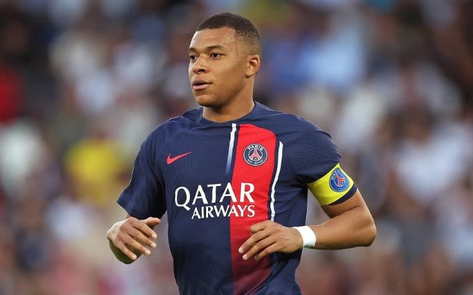 Chủ tịch PSG chê bai Messi, nói về tương lai của Mbappe - 2