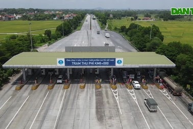 Hà Nội: Trạm thu phí hoạt động trở lại sau 45 ngày tạm dừng để phòng dịch