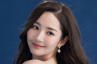 Park Min Young thay đổi quan niệm về vẻ đẹp "dao kéo thẩm mỹ" tại Hàn Quốc