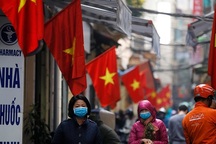 Y tế Việt Nam có “vỡ trận” khi số ca nhiễm Covid-19 tăng vọt?