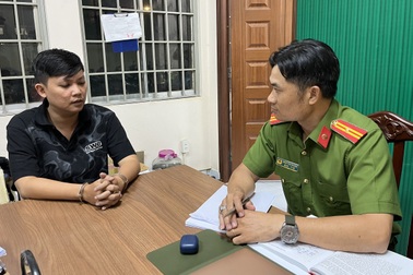 Bắt nhóm cho vay nặng lãi rồi siết quán trừ nợ ở TPHCM