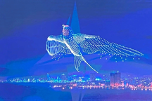 Hà Nội dùng 2.024 máy bay không người lái trình diễn ánh sáng đêm Giao thừa