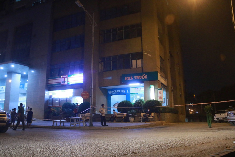 Hà Nội phong tỏa mềm chung cư Hemisco vì có ca dương tính SARS-CoV-2 - 2 Hà Nội phong tỏa mềm chung cư Hemisco vì có ca dương tính SARS-CoV-2 - 2