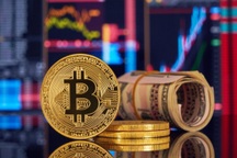 Bitcoin xé bỏ mọi rào cản, vượt mốc 120.000 USD