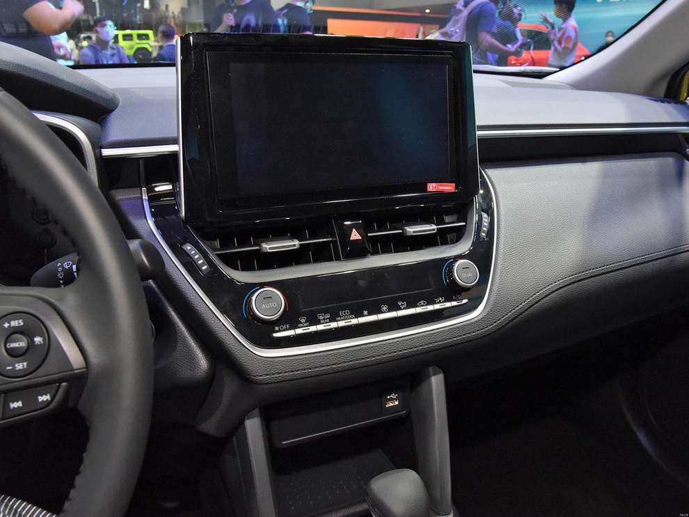 Chi tiết Toyota Frontlander 2022: Phiên bản song sinh của Corolla Cross - 9 Chi tiết Toyota Frontlander 2022: Phiên bản song sinh của Corolla Cross - 9