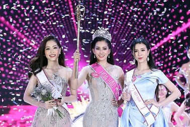 Tân Hoa hậu Việt Nam 2018 Trần Tiểu Vy được cấp học bổng gần 500 triệu đồng
