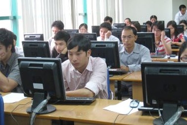 TPHCM: Công chức phường phải có trình độ đại học