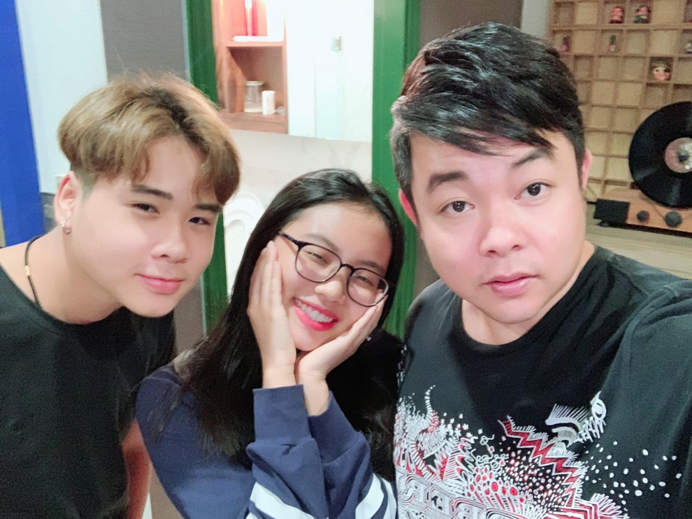 Quang Lê: Sòng phẳng cát-sê của Phương Mỹ Chi, có show cả trăm triệu đồng - 2 Quang Lê: Sòng phẳng cát-sê của Phương Mỹ Chi, có show cả trăm triệu đồng - 2