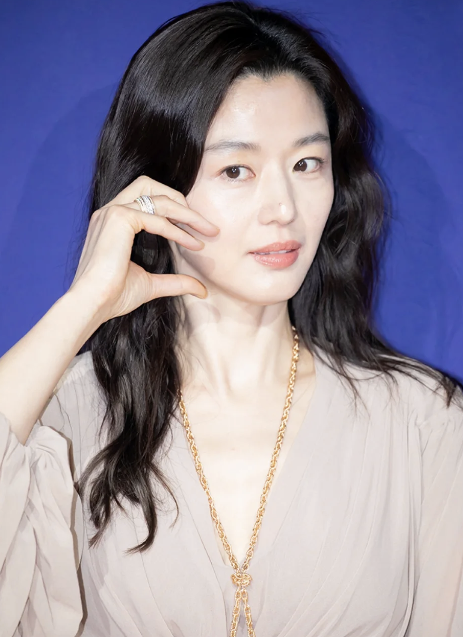 Jun Ji Hyun được coi như biểu tượng thời trang tại Hàn Quốc - 2 Jun Ji Hyun được coi như biểu tượng thời trang tại Hàn Quốc - 2
