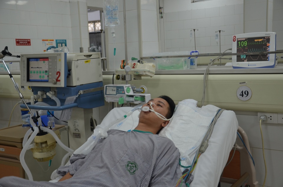 Rớt nước mắt cảnh chàng trai hiếu thảo đổ bệnh hiểm, cả gia đình khốn đốn - 4 Rớt nước mắt cảnh chàng trai hiếu thảo đổ bệnh hiểm, cả gia đình khốn đốn - 4