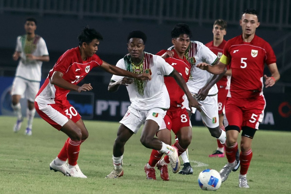 U22 Indonesia thảm bại dù tung ra sân nhiều sao nhập tịch trước SEA Games - 1 U22 Indonesia thảm bại dù tung ra sân nhiều sao nhập tịch trước SEA Games - 1