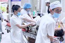 Biến chứng hiểm khiến sản phụ 21 tuổi tưởng đã khỏe bỗng nguy kịch