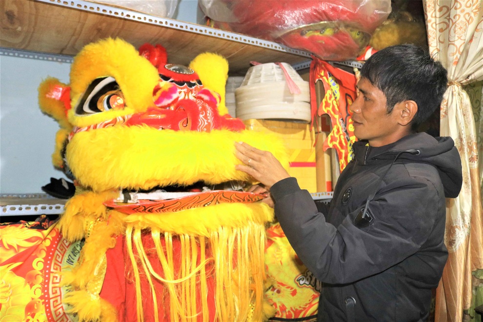 Nghề múa lân sư rồng lao đao trong mùa Tết Trung thu vì dịch covid-19 - 1 Nghề múa lân sư rồng lao đao trong mùa Tết Trung thu vì dịch covid-19 - 1