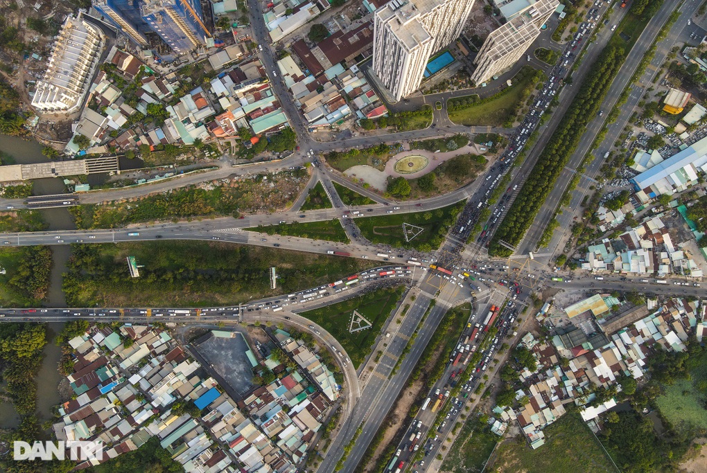 Vành đai 3 TPHCM dài 76km, tìm đâu ra vật liệu để xây dựng? - 1 Vành đai 3 TPHCM dài 76km, tìm đâu ra vật liệu để xây dựng? - 1