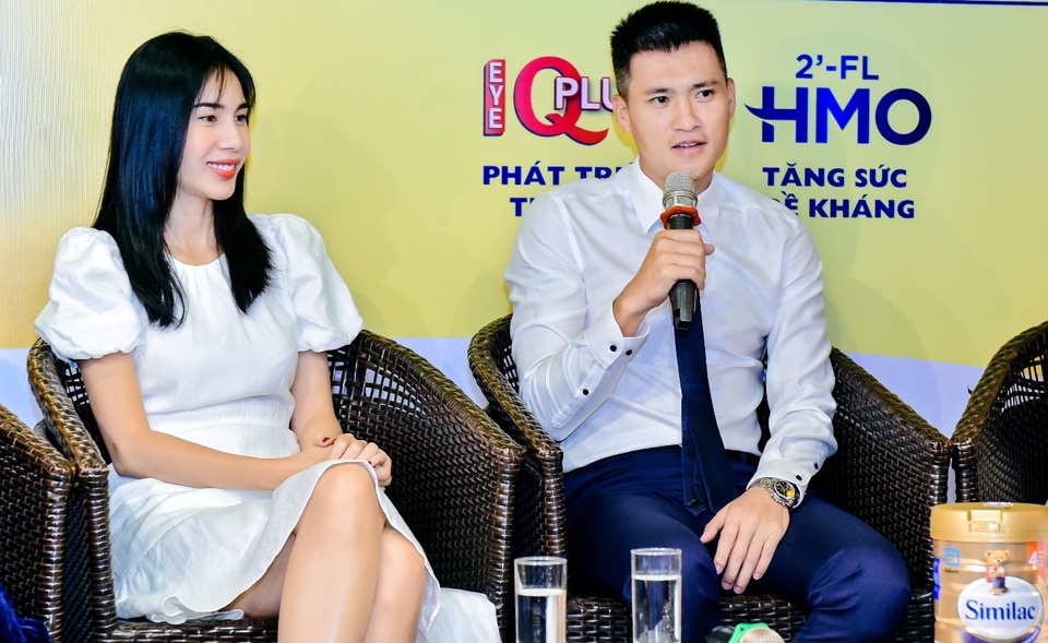 Công Vinh, Thủy Tiên nhận ra lợi ích bất ngờ khi cho con vui chơi cùng tự nhiên - 1 Công Vinh, Thủy Tiên nhận ra lợi ích bất ngờ khi cho con vui chơi cùng tự nhiên - 1
